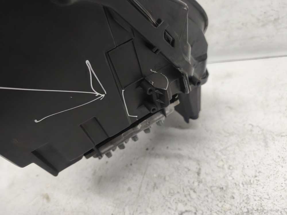 PHARE DROIT PEUGEOT - Vue 6